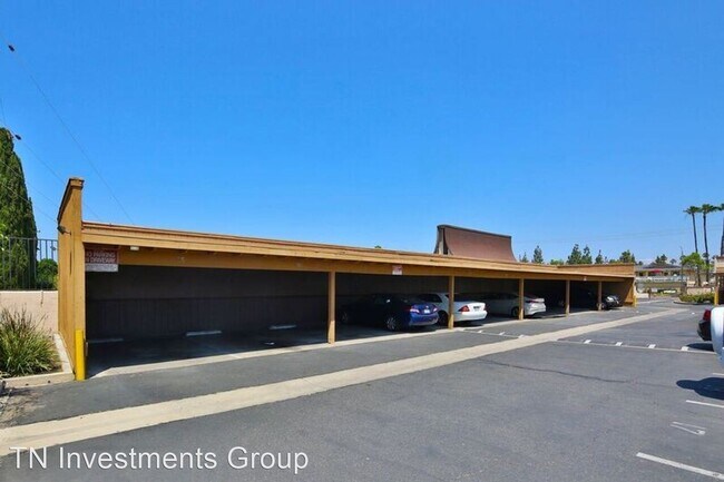 Foto del edificio - 510-520 E Orangewood Ave