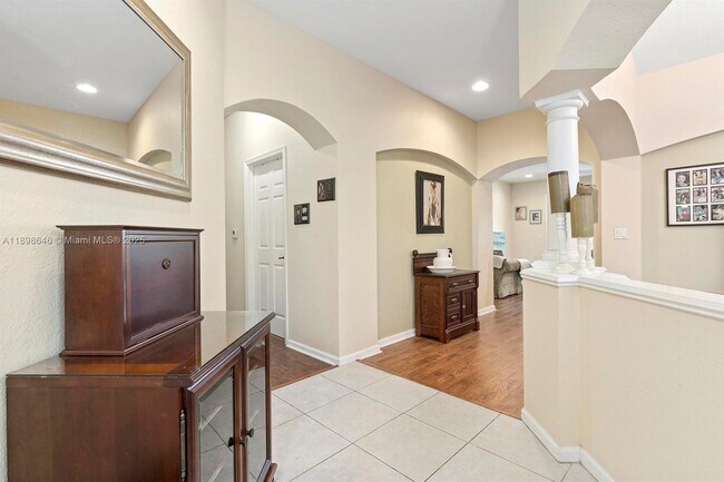 Building Photo - 7550 SW Herrington Ln