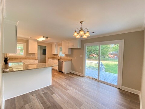 Building Photo - 206 W Langdon Ave