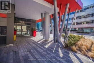 Building Photo - 88-2488 Sheppard Ave E