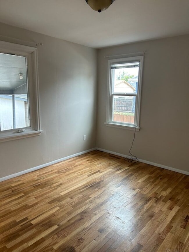 Foto del edificio - 934 Custer Ave