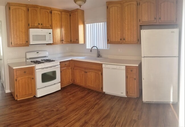 Building Photo - 500 Sea World Dr