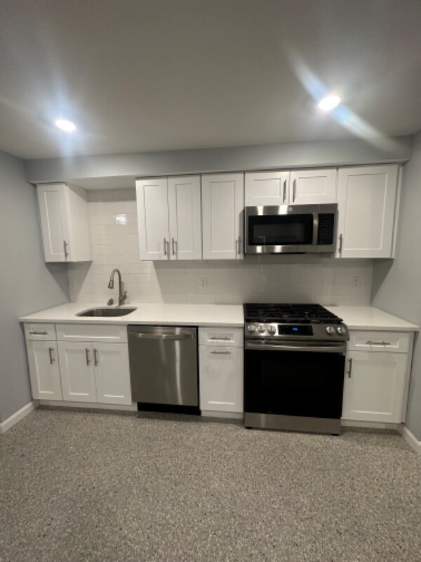 Foto del edificio - 245 Teaneck Rd