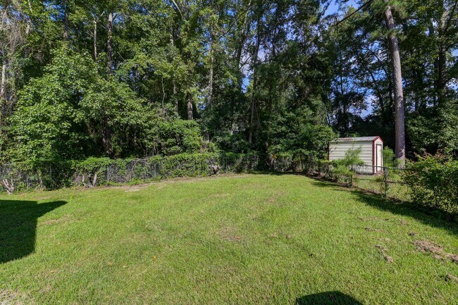 Foto del edificio - Beautifully Renovated 3-Bedroom Home in Co...
