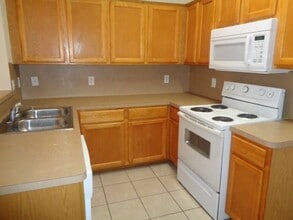 Building Photo - 3714 Lehall St