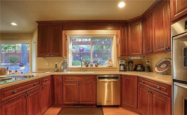 Kitchen - 2809 41st St