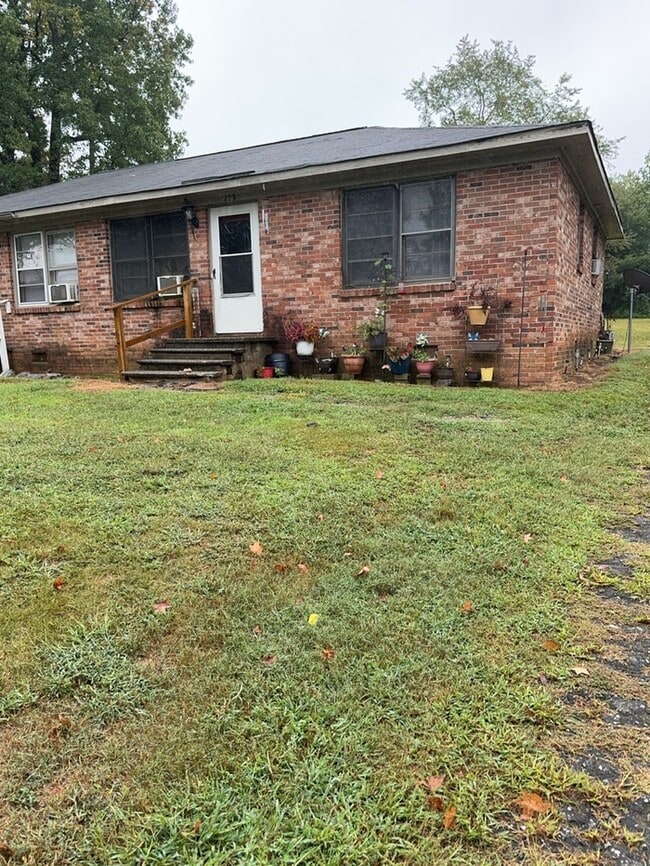 Building Photo - 123 Audrey Dr