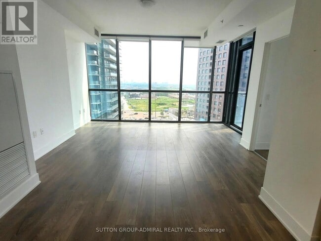 Building Photo - 2916 Hwy 7