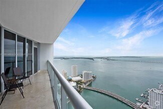 Building Photo - 495 Brickell Ave