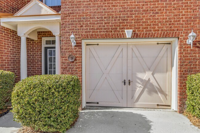 Foto del edificio - 777 King George Blvd