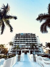 Building Photo - 500 N Osceola Ave