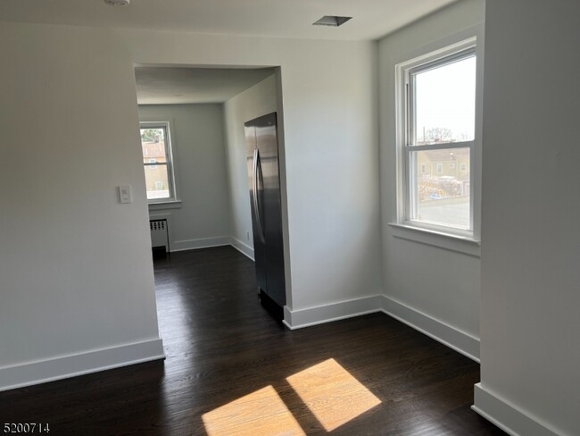 Building Photo - 406 Boulevard