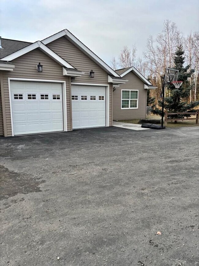 Foto del edificio - 1502 E Bogard Rd