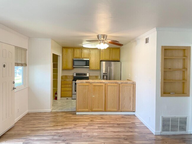 Building Photo - 5511 Eagles Ln