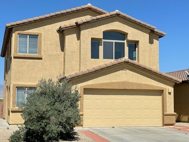 Building Photo - 4 Bedroom Home with Pool in Vail School Di...