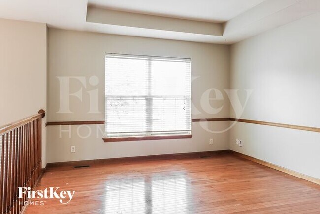 Building Photo - 1709 Shelby Dr