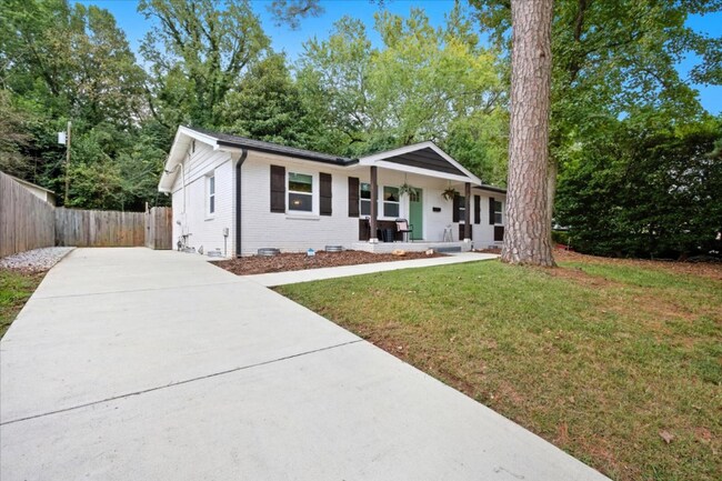 Building Photo - 4528 Somerdale Ln