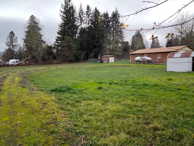 Building Photo - 12929 Lookingglass Rd