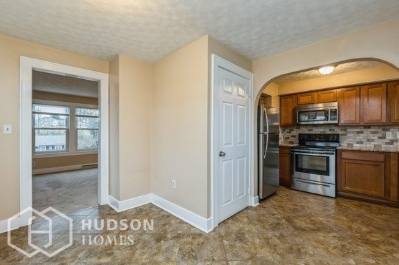Foto del edificio - AVAILABLE NOW!  - 709 Buena Vista Blvd, St...