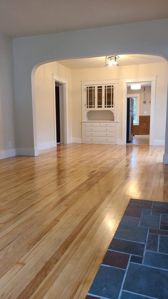 Foto del edificio - 60 Richmond Ave