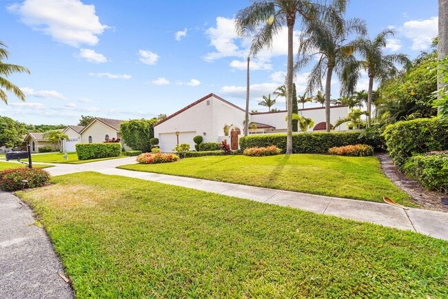 Building Photo - 7036 San Sebastian Cir