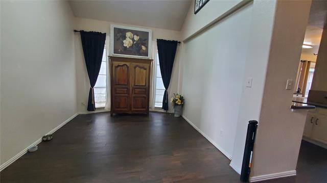 Foto del edificio - 3416 Ridge Lily Ln