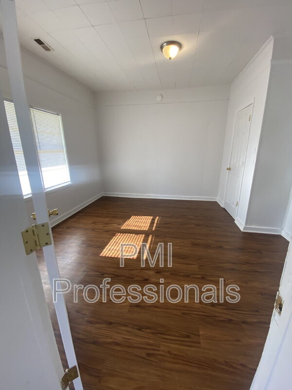 Foto del edificio - 713 SE Atlantic St