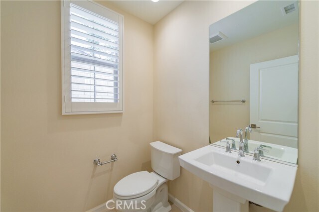 Building Photo - 155 Frontier