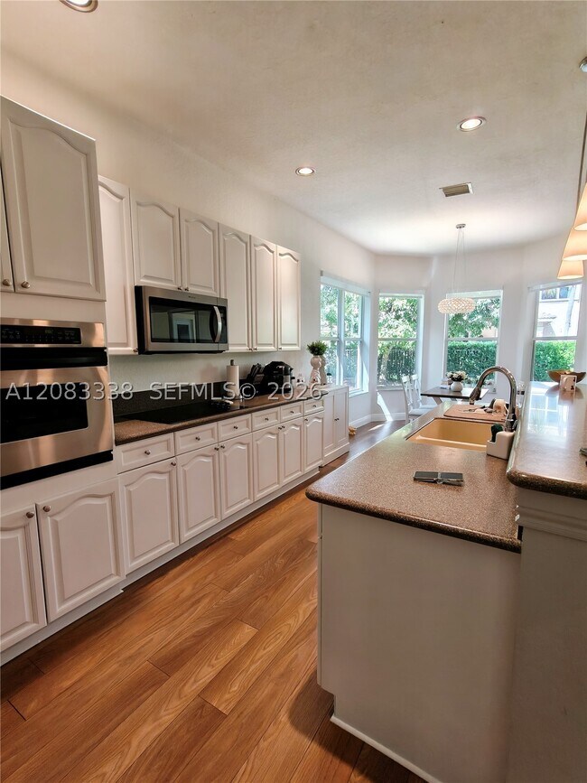 Building Photo - 2016 Schooner Ln