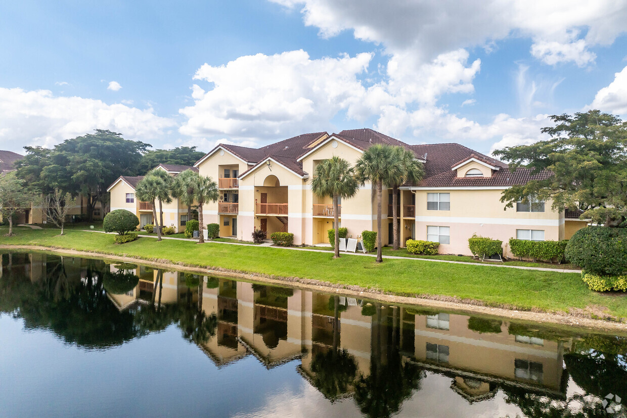 Primary Photo - South Palm Place Condominium Homes