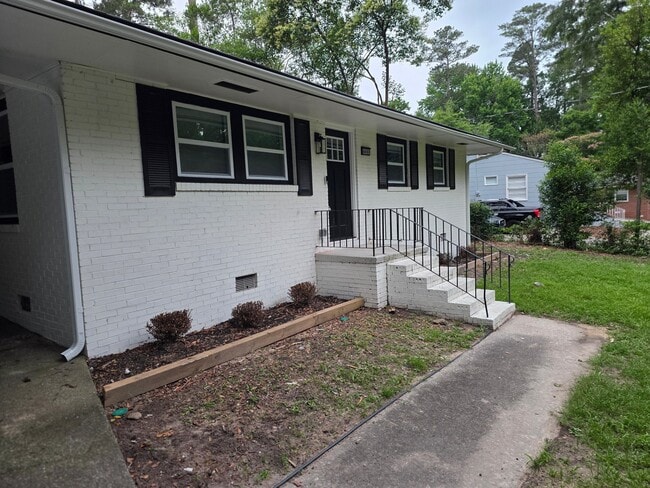 Building Photo - 4453 Pharr Ave