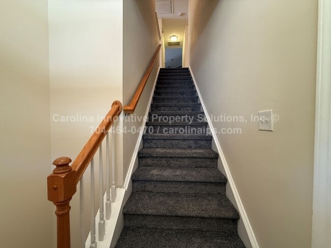 Foto del edificio - 6524 Quarterbridge Ln