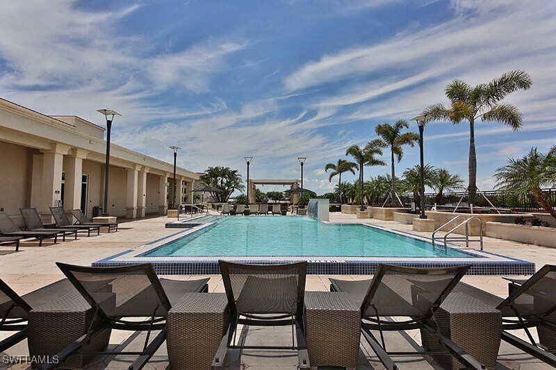 Building Photo - 9123 Strada Pl