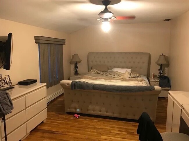 Foto del edificio - 35 Amaron Ln