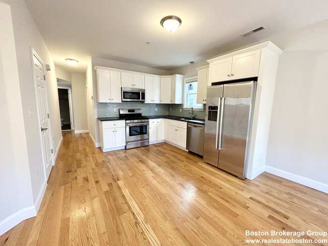 Photo - 995 Dorchester Ave. #2 Dorchester House