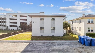 Building Photo - 409 17th Ave N