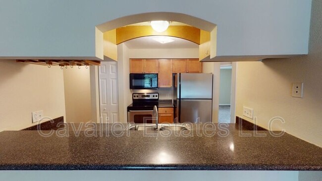 Building Photo - 10100 Sailwinds Blvd N