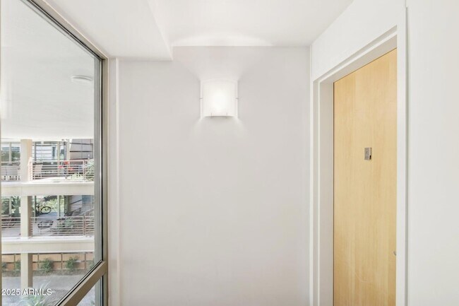 Foto del edificio - 7151 E Rancho Vista Dr