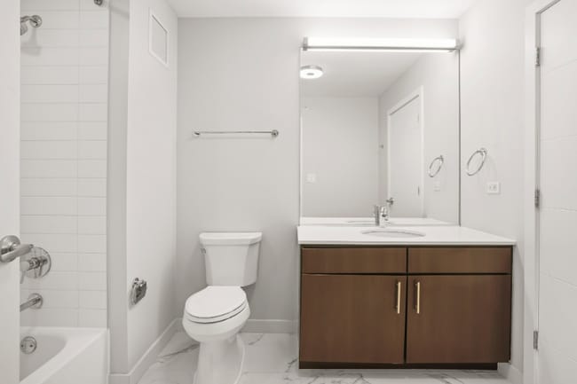 Foto del edificio - 772w W Adams St