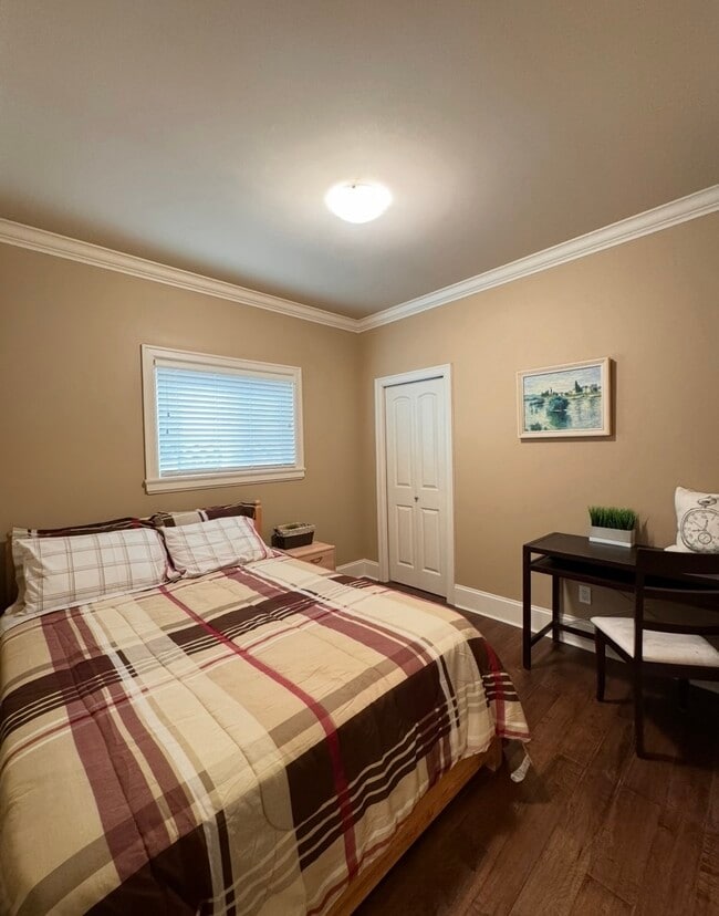 Building Photo - 8480 Francis Rd