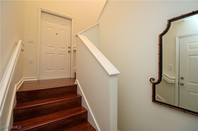 Foto del edificio - 3435 Laurelgreens Ln S