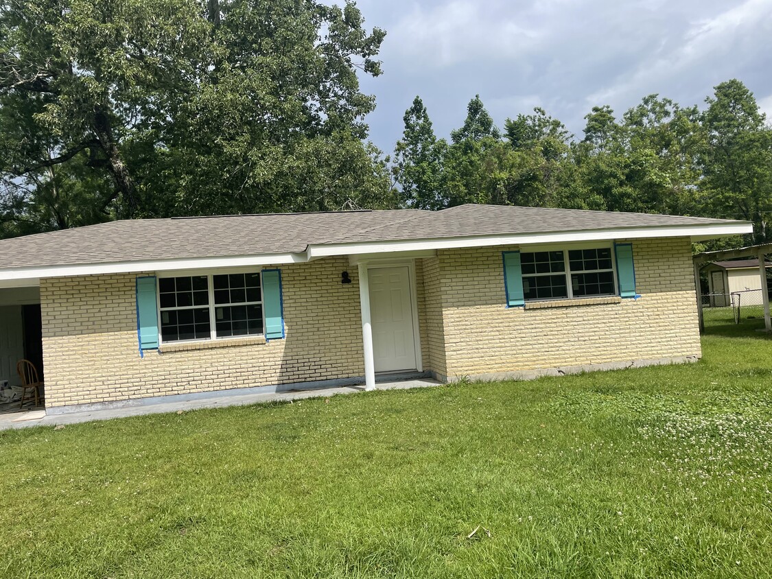 2414 Tamarak Dr, Baker, LA 70714 House Rental in Baker, LA