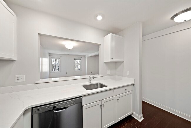 Foto del edificio - 391 Pleasant St