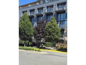 Building Photo - 3090 Gladwin Rd