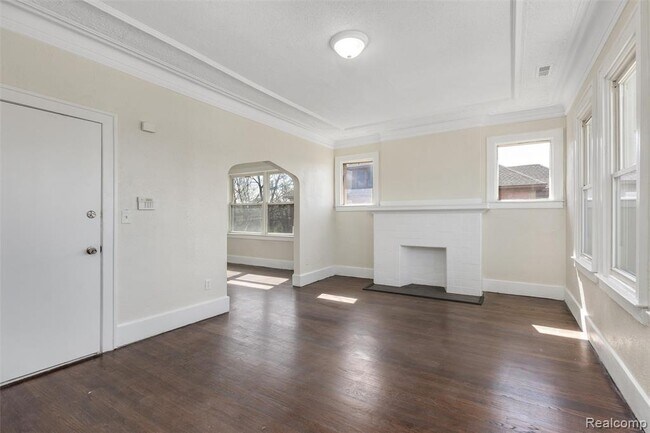 Foto del edificio - 3217 Elmhurst St