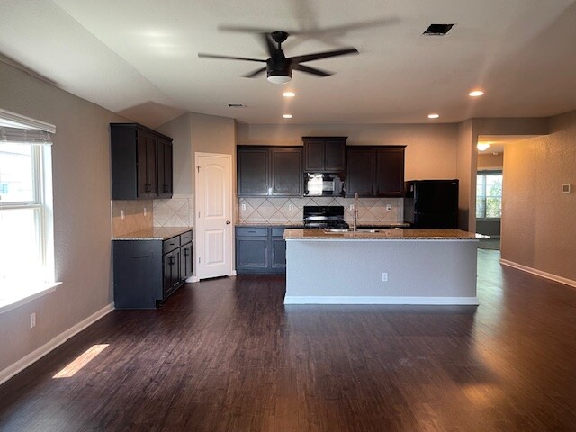 Building Photo - 2501 McCrae