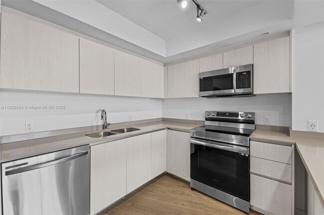 Foto del edificio - 1500 Bay Rd
