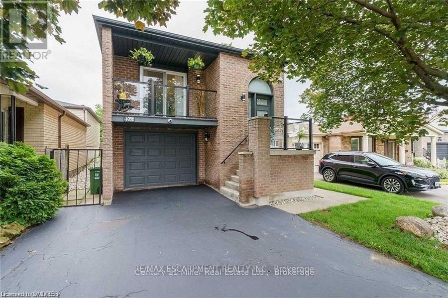 Primary Photo - 102 Garden Crescent