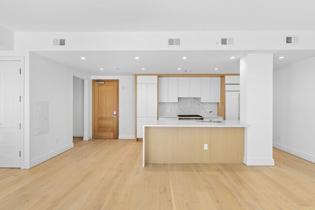 Foto del edificio - 720 Clinton St