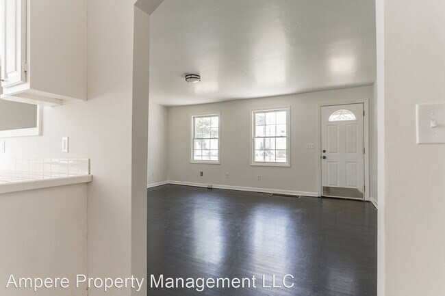 Foto del edificio - 2 br, 1 bath House - 337 Strickland Ave